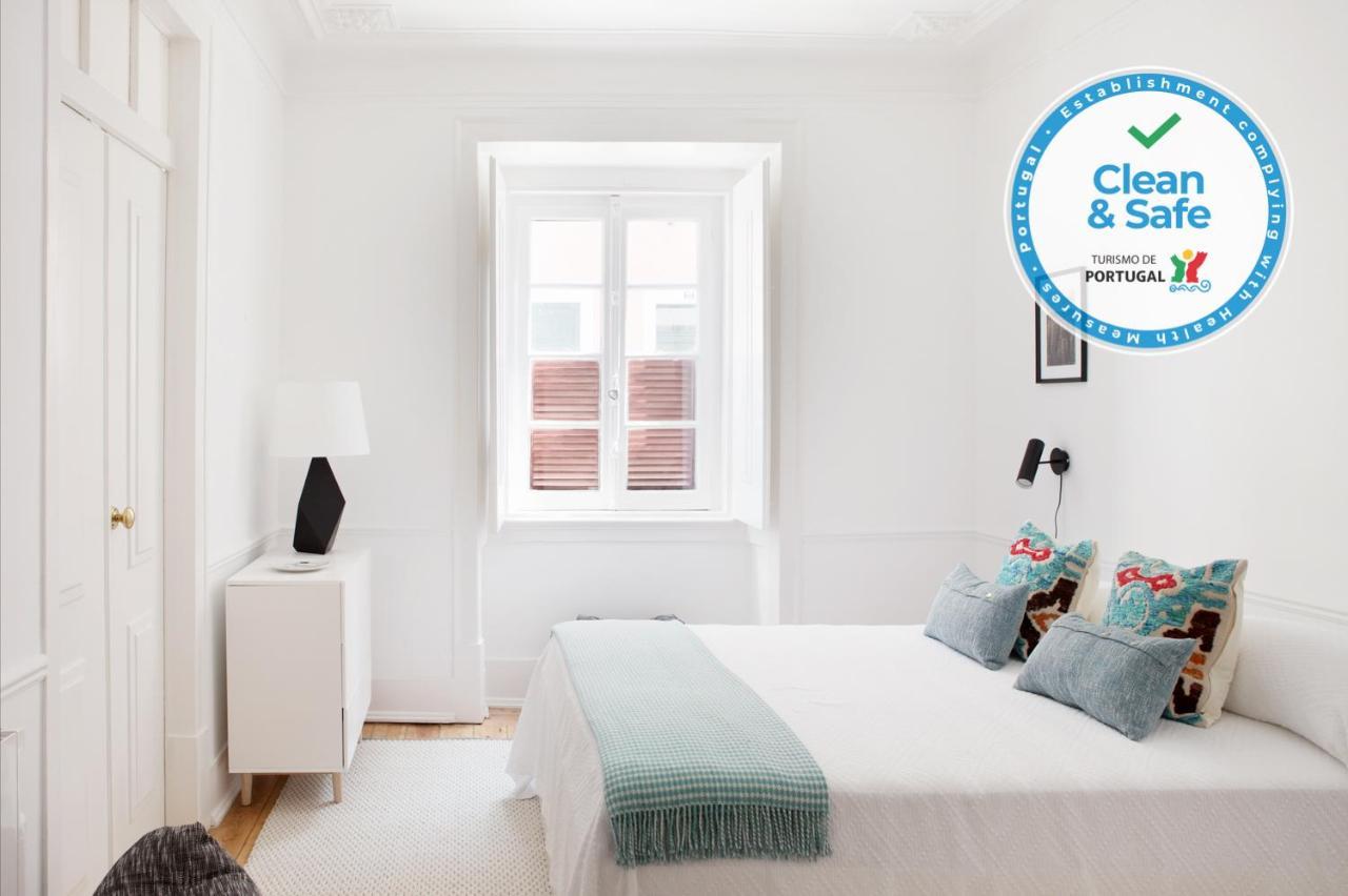 Renovated Charming Apartment With Terrace In Lapa Lisboa Eksteriør bilde