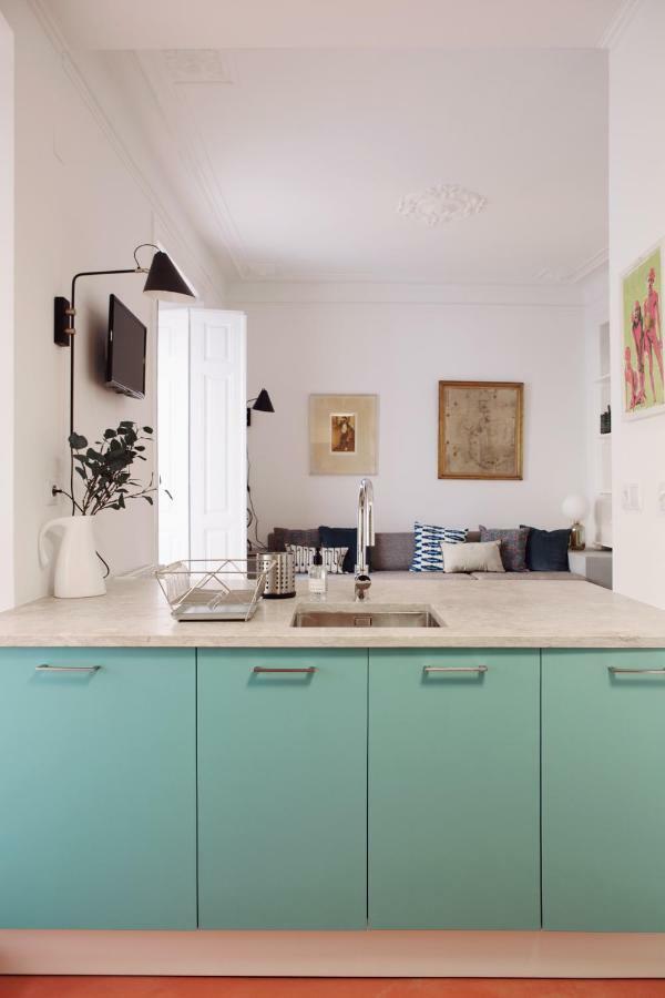 Renovated Charming Apartment With Terrace In Lapa Lisboa Eksteriør bilde
