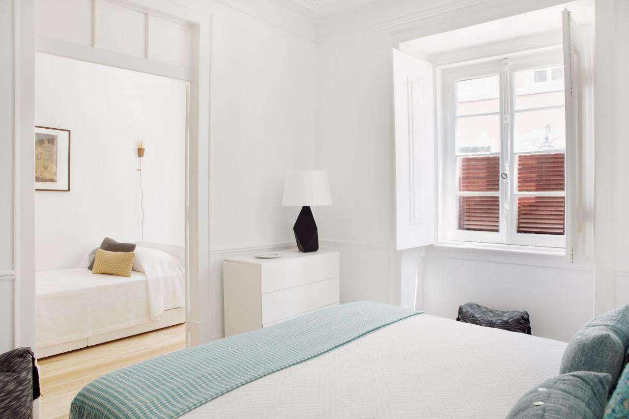 Renovated Charming Apartment With Terrace In Lapa Lisboa Eksteriør bilde